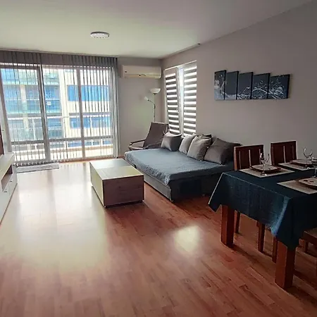 Beatris Modern Comfort شقة