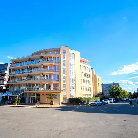 Beatris Modern Comfort 72m2 Apartment *